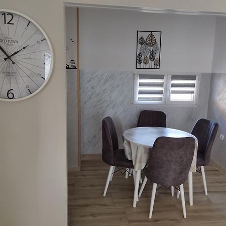 Apartman Petrov Доньи-Милановац Экстерьер фото